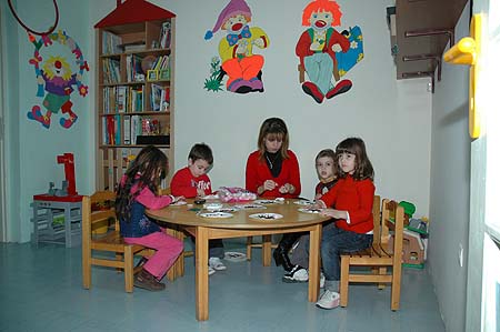 ΠΑΙΔΙΚΟΣ ΣΤΑΘΜΟΣ ΓΑΛΑΤΣΙ ΛΑΜΠΡΙΝΗ ΠΡΟΓΡΑΜΜΑ 01